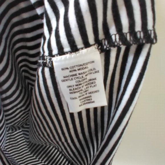 Sunsina Ruched Back, horizontal striped Tank Top NWOT - Picture 5 of 6